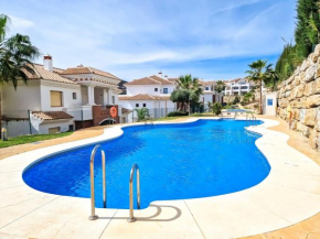 Modern 3 bedroom penthouse in Casares Costa - BBQ, Casares